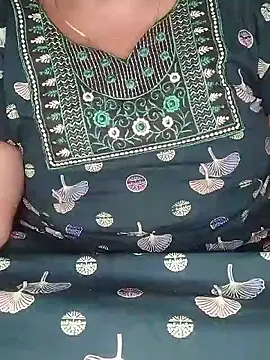 Snapshot of Mia-Telugu chatting on 02-01-26, 10:47 Mia-Telugu online show from 02-01-26, 10:47