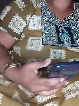 Snapshot of Mia-Telugu chatting on 02-20-26, 11:54 Mia-Telugu online show from 02-20-26, 11:54