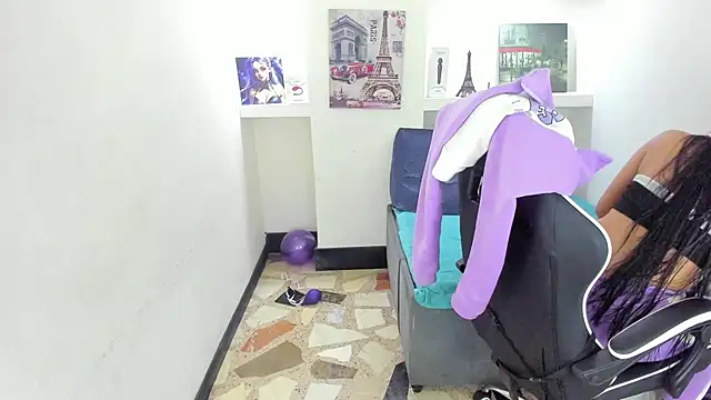 Snapshot of miaa_scott7 chatting on 10-10-25, 12:59 miaa scott7 online show from 10-10-25, 12:59