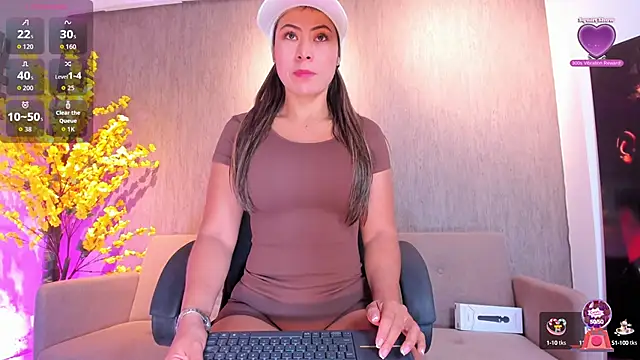 miacox 23 online show from 10-15-25, 10:37