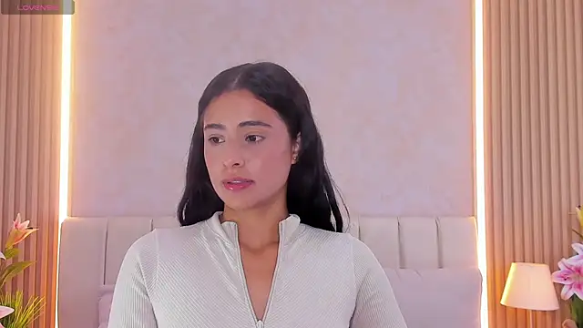 ZOEBARLOWE online show from 11-19-25, 07:03