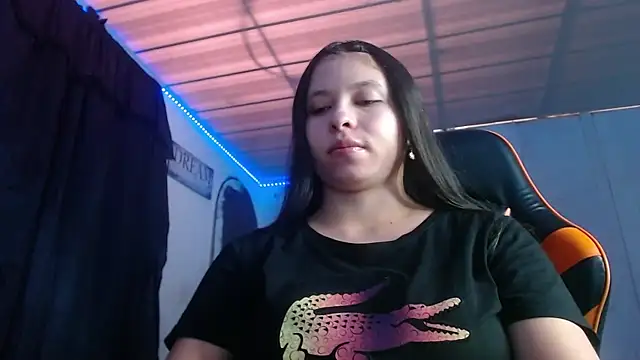 Snapshot of Abbiprada chatting on 09-15-25, 06:30 Abbiprada online show from 09-15-25, 06:30