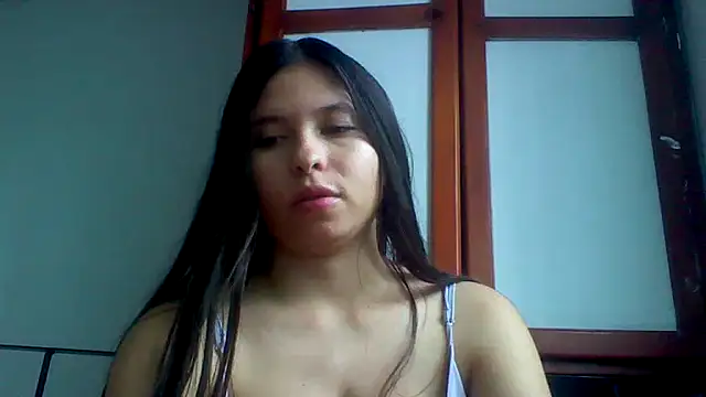 Snapshot of Abbiprada chatting on 12-20-25, 06:26 Abbiprada online show from 12-20-25, 06:26