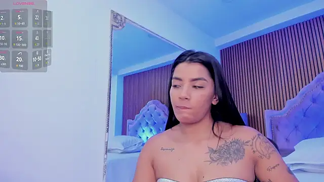 SelenaStonne online show from 11-25-25, 07:47