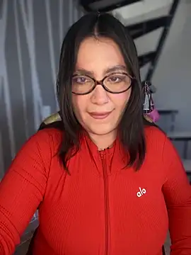 victoria amatista  online show from 10-30-25, 10:10