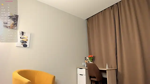 TaiteFairfield online show from 11-28-25, 06:49