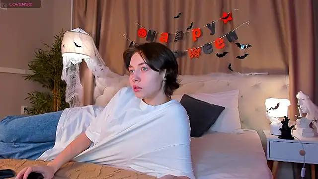 Skelerata online show from 10-29-25, 01:19