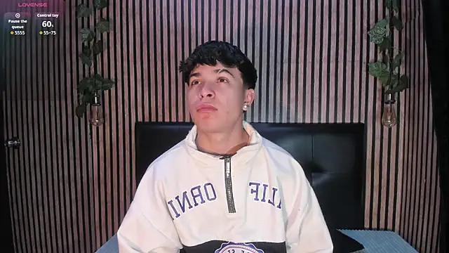 Felipe boy1 online show from 09-10-25, 04:01
