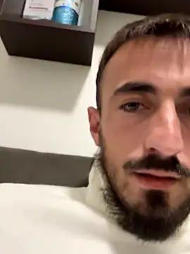 mario231197 online show from 10-19-25, 07:03