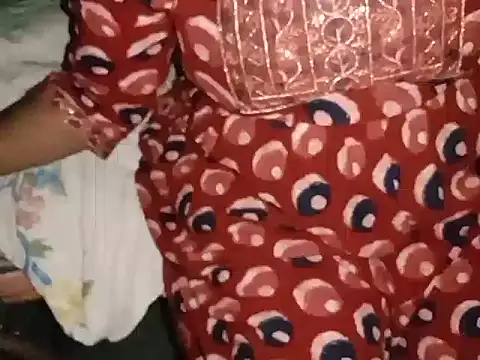 Snapshot of Sassy_Indianbhabi chatting on 12-15-25, 03:16 Sassy Indianbhabi online show from 12-15-25, 03:16