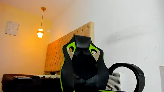 Darkknightx01 online show from 10-16-25, 01:39