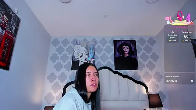 SarahMiler  online show from 11-09-25, 02:37