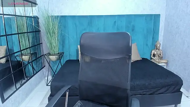 Snapshot of VictoriaaBlair chatting on 02-25-26, 06:28 VictoriaaBlair online show from 02-25-26, 06:28