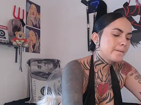 Snapshot of Sofia_May chatting on 02-14-26, 12:57 Sofia May online show from 02-14-26, 12:57