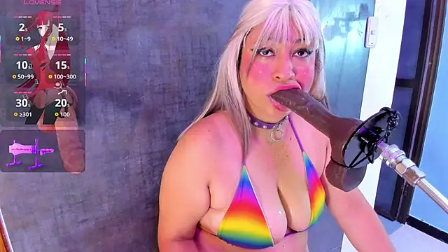 lisa milf  online show from 10-11-25, 03:39