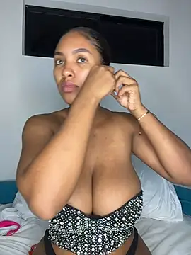 Mia sweet80 online show from 10-10-25, 03:27