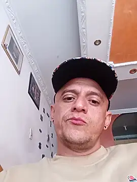 leon8013A online show from 10-30-25, 04:19