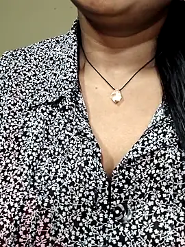 Hotty Sonali online show from 09-28-25, 12:49