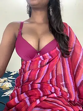 Snapshot of ruchika_ chatting on 11-06-25, 09:43 ruchika online show from 11-06-25, 09:43