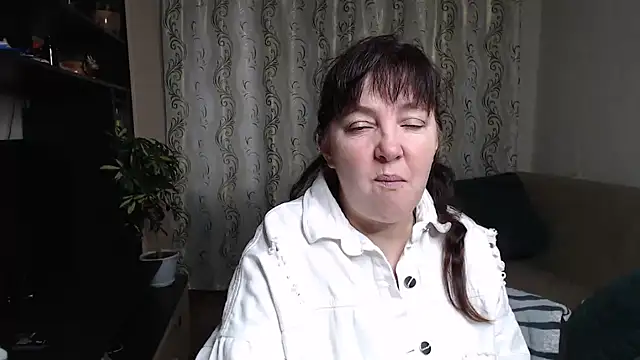 Illusionq online show from 10-16-25, 04:57