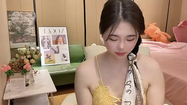 suki-1 online show from 10-15-25, 08:36