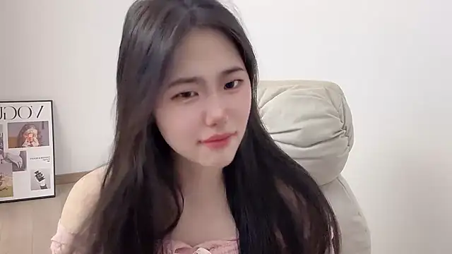 suki-1 online show from 04-13-26, 09:37