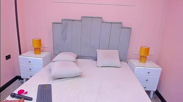 gabriela lux online show from 09-16-25, 11:55