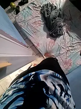 Snapshot of picademelpk222 chatting on 11-24-25, 12:05 picademelpk222 online show from 11-24-25, 12:05