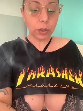 LupeLok online show from 11-23-25, 08:08