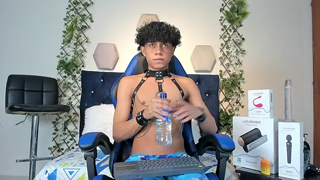  taylor black online show from 11-06-25, 12:33