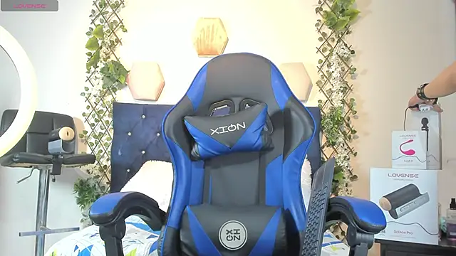  taylor black online show from 11-24-25, 10:09