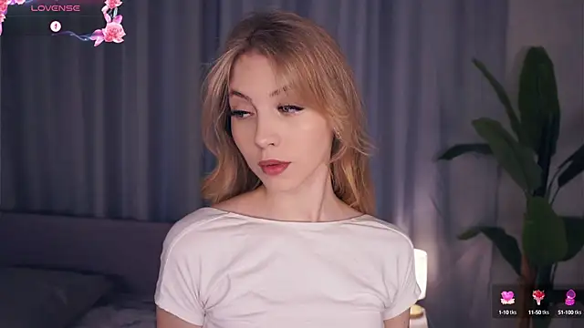 Snapshot of VeronaBench chatting on 10-11-25, 05:17 VeronaBench online show from 10-11-25, 05:17