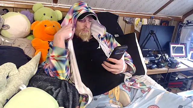 thejuicybacon online show from 12-14-25, 01:49