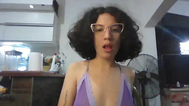 Snapshot of loliporomero chatting on 11-09-25, 03:49 loliporomero online show from 11-09-25, 03:49