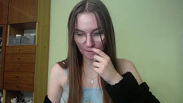 LooveELLYx online show from 12-05-24, 03:17