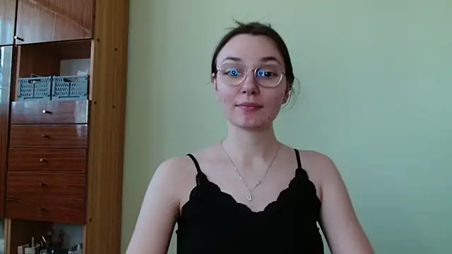 LooveELLYx online show from 03-07-25, 07:52