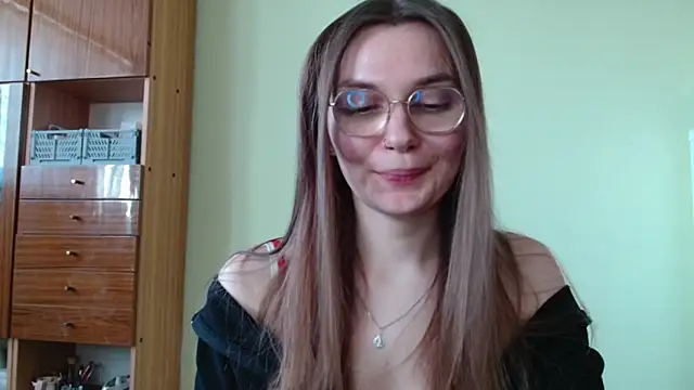 LooveELLYx online show from 03-10-25, 12:15