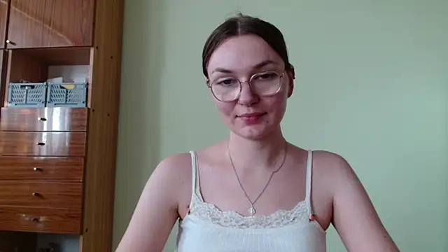 LooveELLYx online show from 09-10-25, 01:33