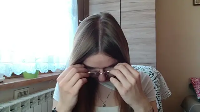 Snapshot of LooveELLYx chatting on 11-04-25, 07:51 LooveELLYx online show from 11-04-25, 07:51