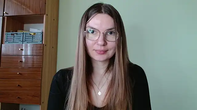 LooveELLYx online show from 02-24-26, 07:28