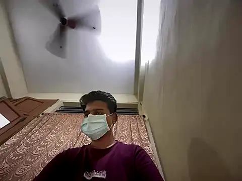 Snapshot of Ali_1302 chatting on 10-26-25, 03:29 Ali 1302 online show from 10-26-25, 03:29