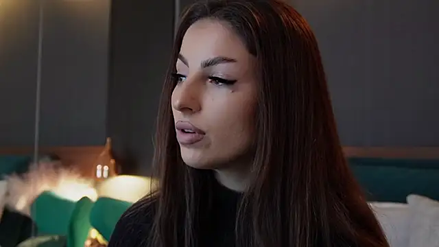 EmilyTrix online show from 11-06-25, 05:25