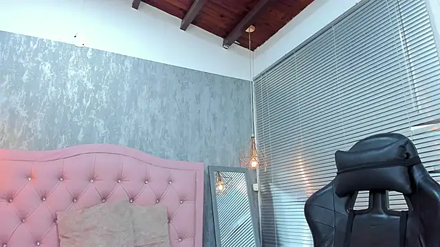 lissa jhonsoon online show from 02-19-26, 03:13