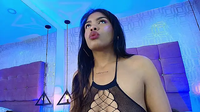 LexieBloom online show from 11-20-25, 03:39