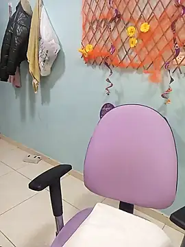 karinnahotdirty online show from 10-17-25, 07:49