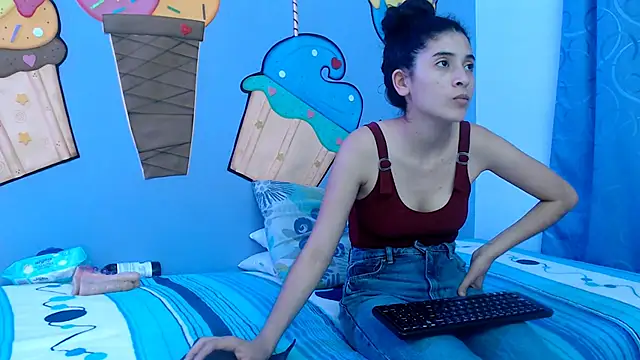 skinnykalitzo18 online show from 01-11-26, 02:11