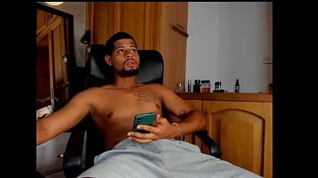 Snapshot of yurgaki_21 chatting on 02-28-26, 12:50 yurgaki 21 online show from 02-28-26, 12:50