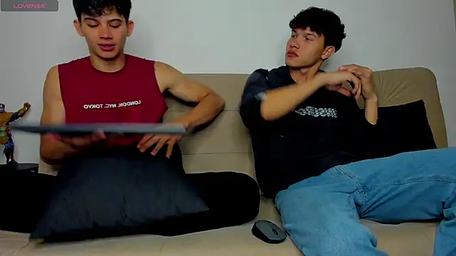 2Amateur Guys online show from 12-15-25, 12:15