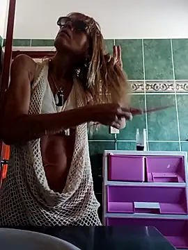 LunaNatural online show from 11-20-25, 07:02