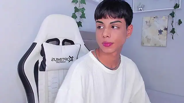 Thomas wil online show from 10-15-25, 06:13